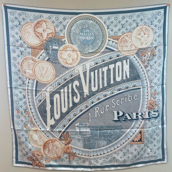 Louis Vuitton Light Scarf - Picture 1 of 5